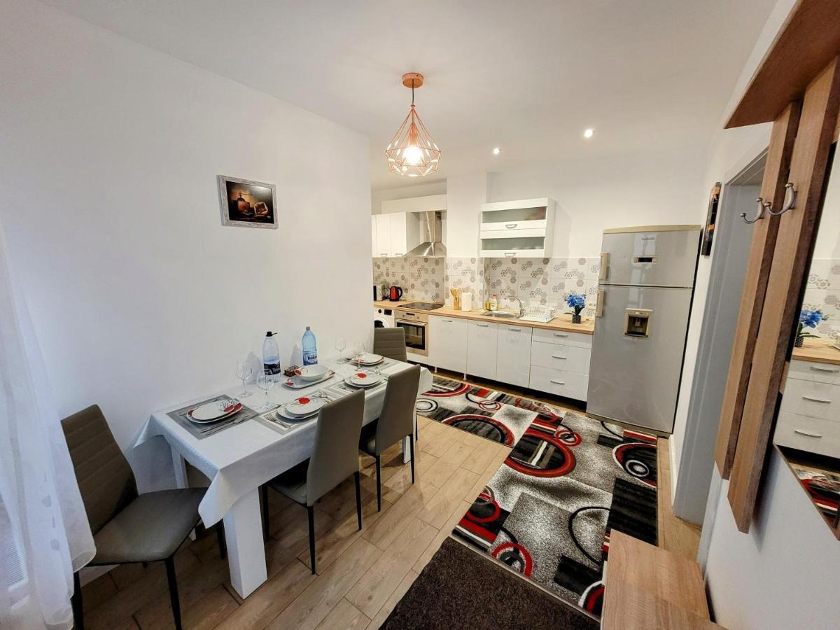 Casa Feli Apartment บราชอฟ ภายนอก รูปภาพ